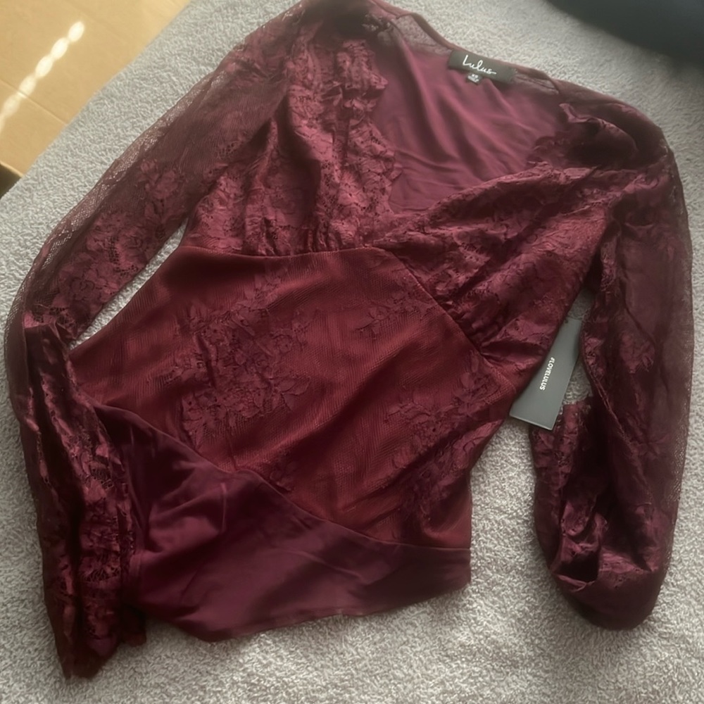 Long sleeve maroon lace bodysuit size xs